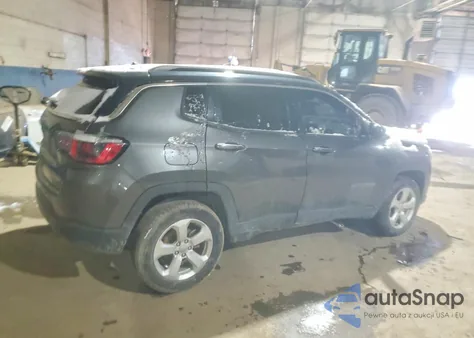 2018 Jeep Compass Latitude z USA, uszkodzony, nr VIN 3C4NJDBB8JT262460